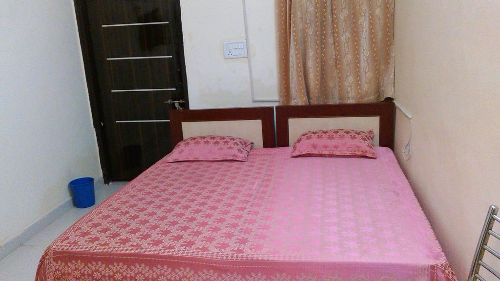 Hotel Kanishka Kánpur Pokoj fotografie